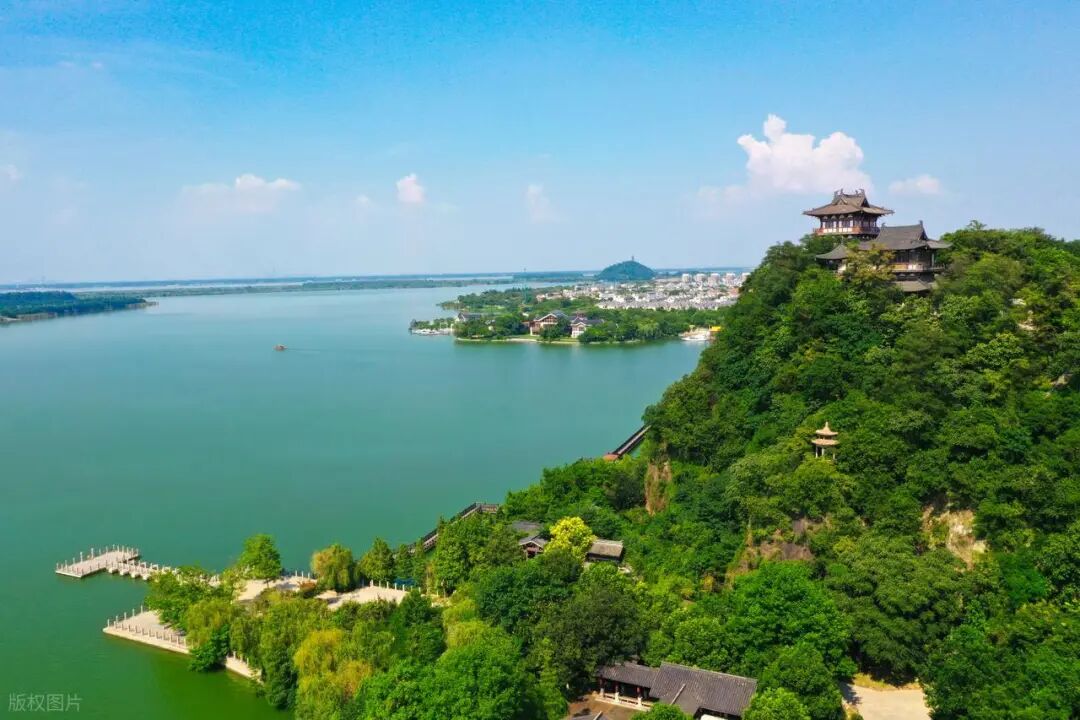 会会到访镇江沪办 共探 “线上城市”